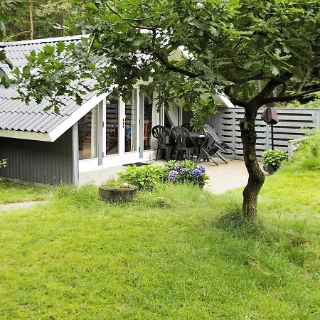 Three-bedroom In Hals 33 Øster Melholt