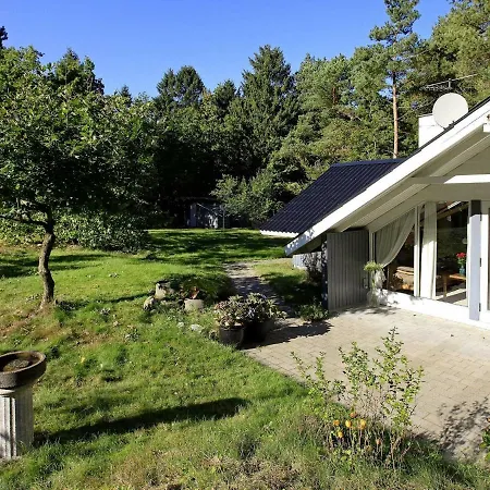 Three-bedroom In Hals 33 *