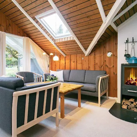 Three-bedroom In Hals 33 * Oster Melholt